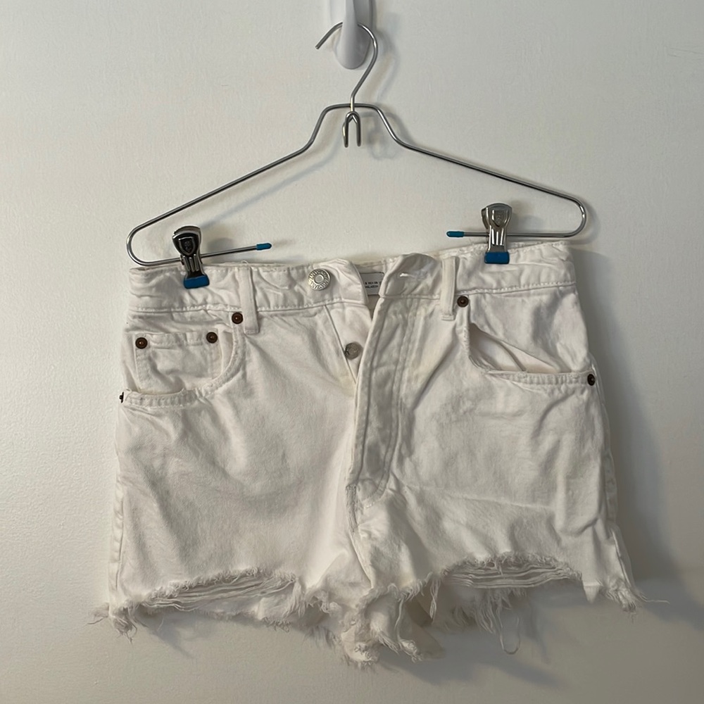 White denim Zara shorts